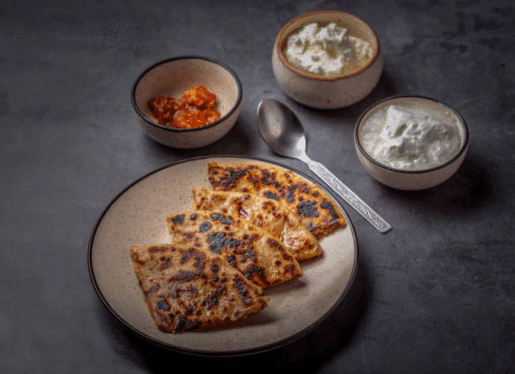 तवा पराठा और दही लंच आइडिया | Paratha Curd Best Lunch – एक परफेक्ट देसी मील 2025