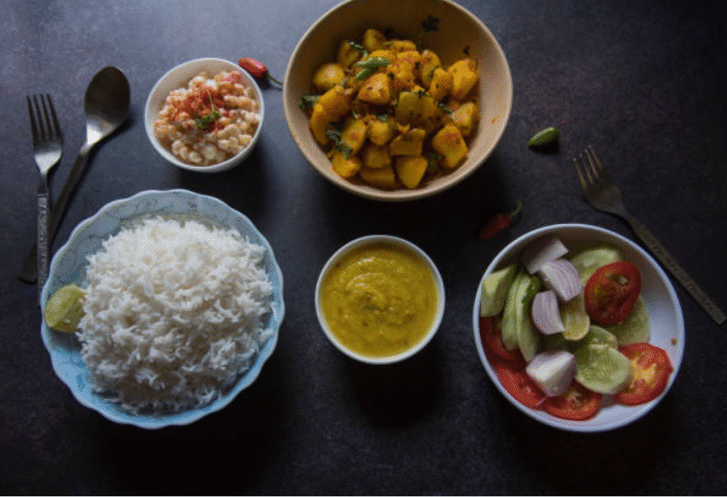 चावल के साथ खाने वाली आलू टमाटर सब्जी | Aloo Tamatar Sabzi for Best Rice 2025