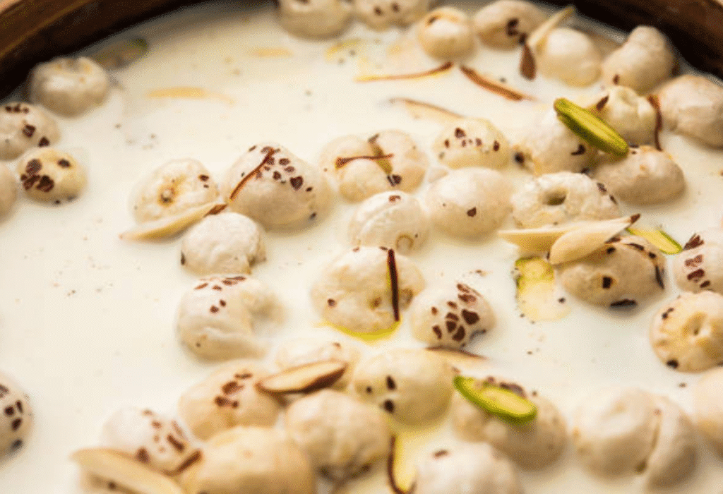 लो-फैट मखाना खीर रेसिपी – Low Fat Makhana Kheer Best Recipe 2025