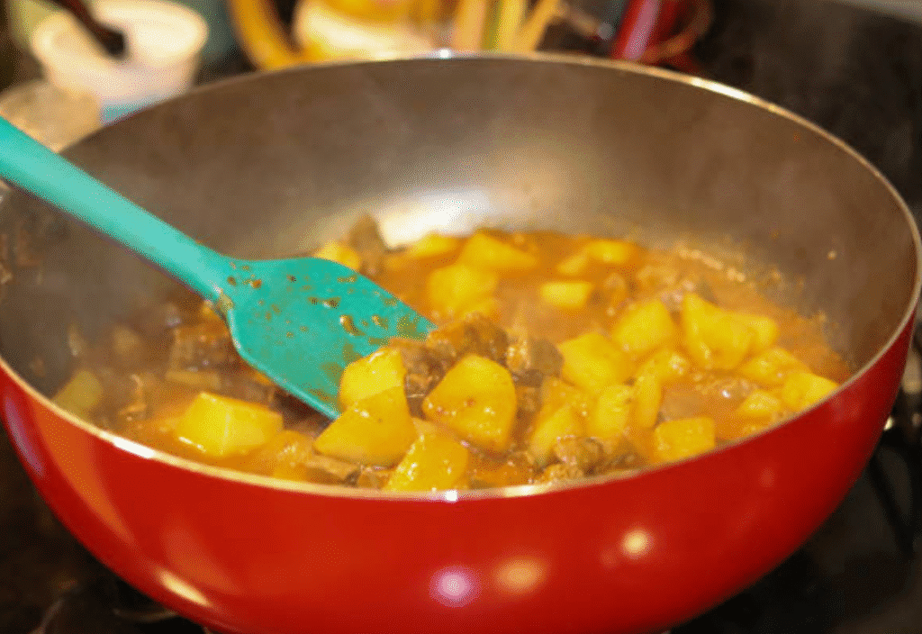 आलू सोया की सब्जी – Aloo Soya Lunch Best Recipe 2025