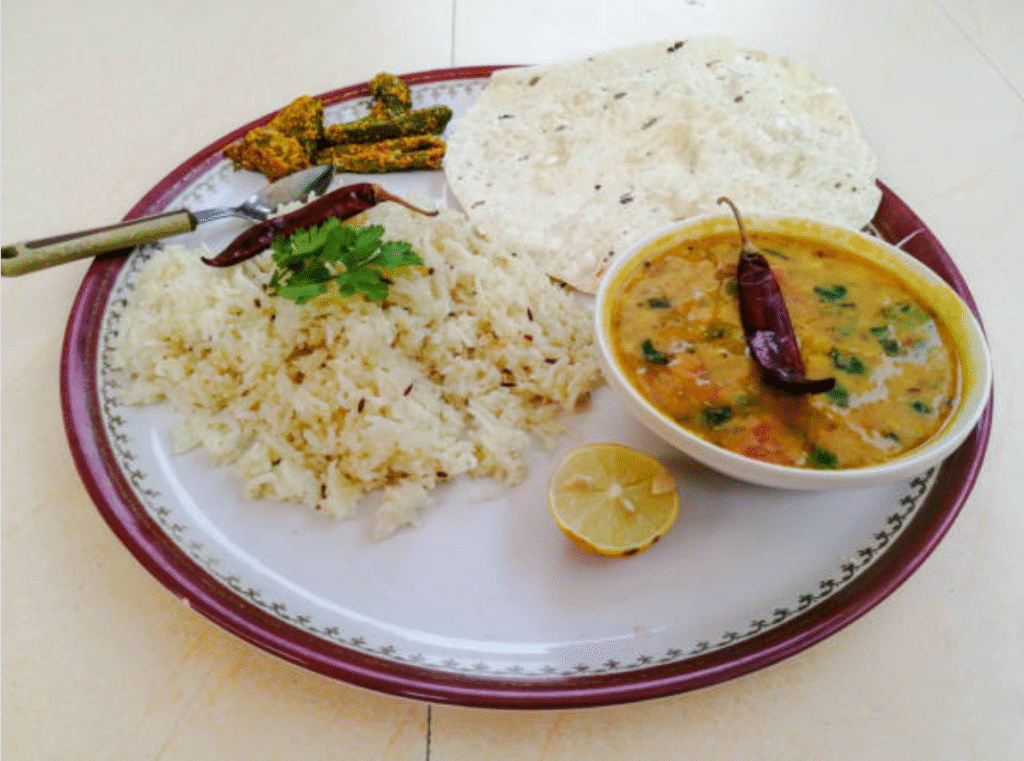 बेसन की कढ़ी और चावल | Besan Ki Kadhi Aur Chawal Best Recipe 2025